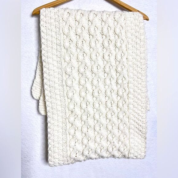 Jingles & Joy White Christmas cable knit Festive Holiday Table Runner 14”X 72” - Picture 6 of 7